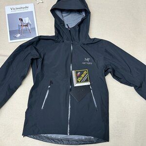 Arc'teryx hardshell jacket, Size: L